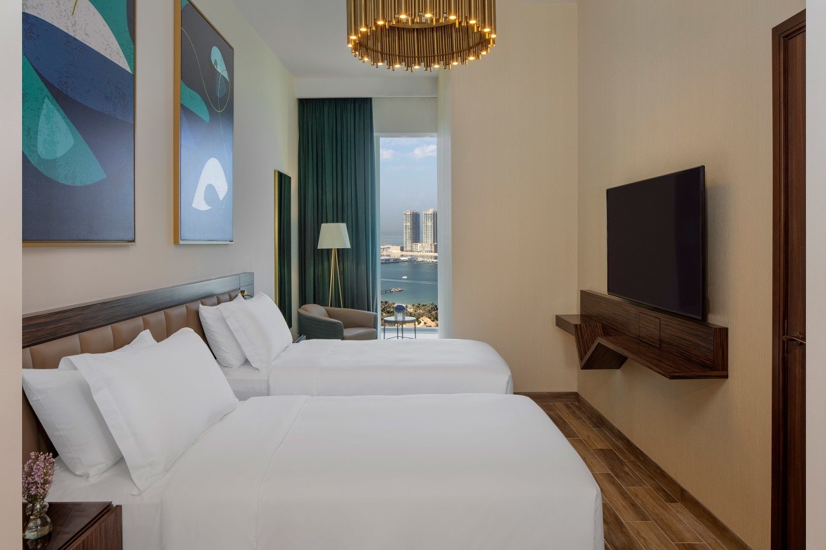 Avani Palm View Dubai Hotel & Suites