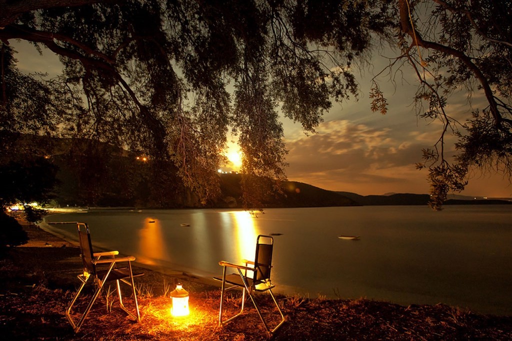 Enjoy Lichnos Bay Village & Camping