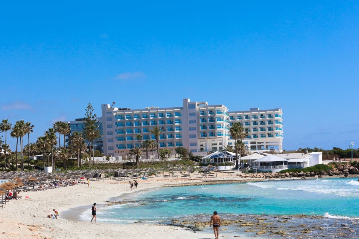 Nissiblu Beach Resort