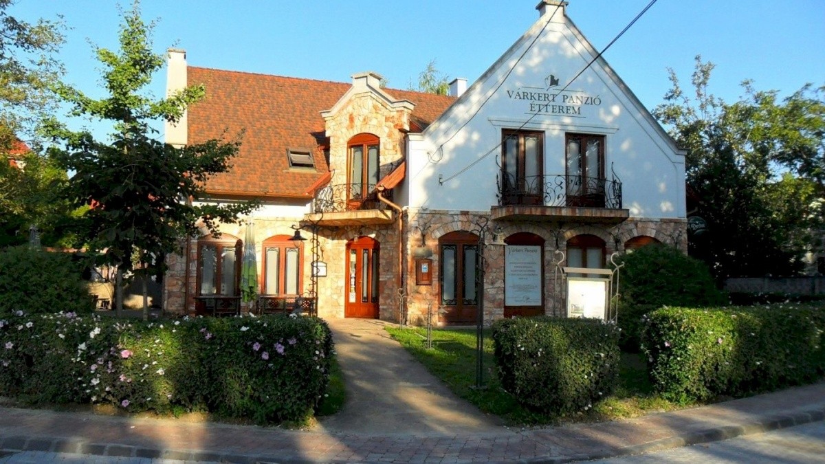 Várkert Panzió