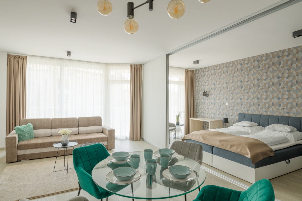 Párizs Garden Apartments