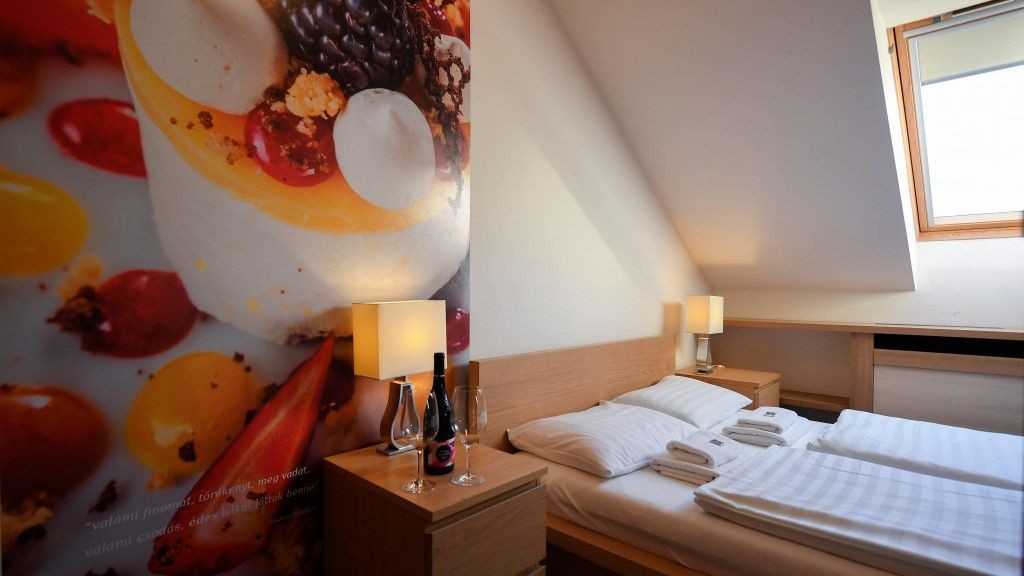 Imola Hotel Udvarház