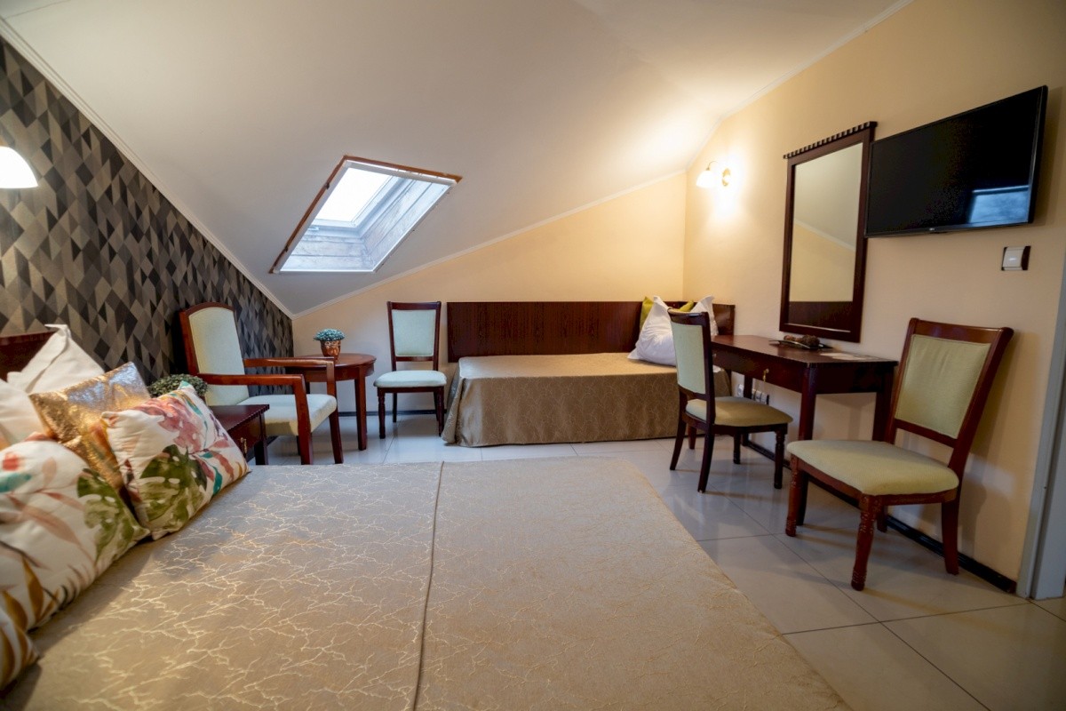 Dam Hotel