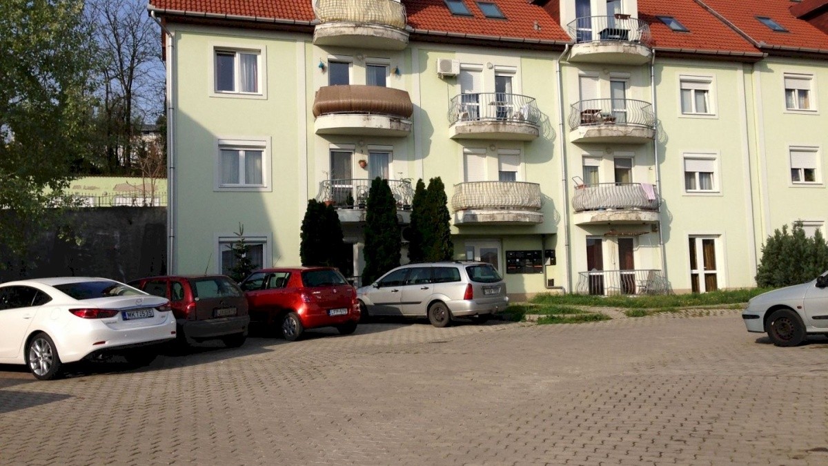 Kristály Apartman
