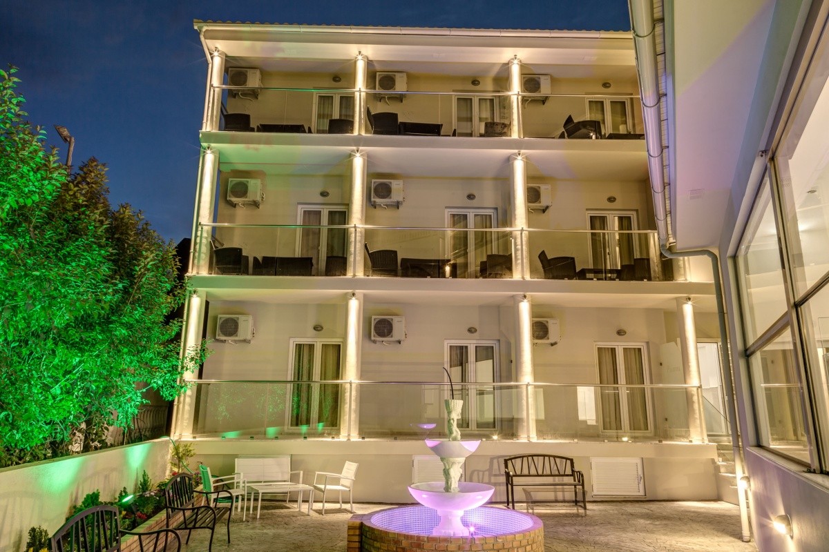 Palotel Luxury