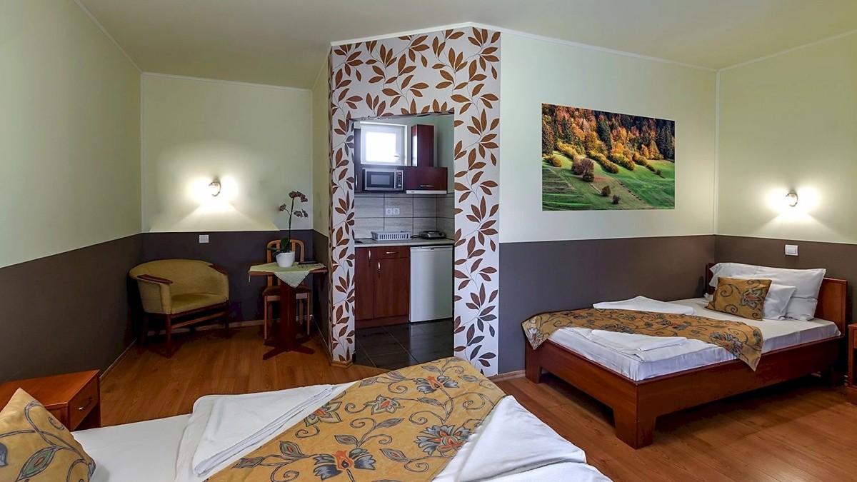 Aranypatkó Fogadó (Győrújbarát)