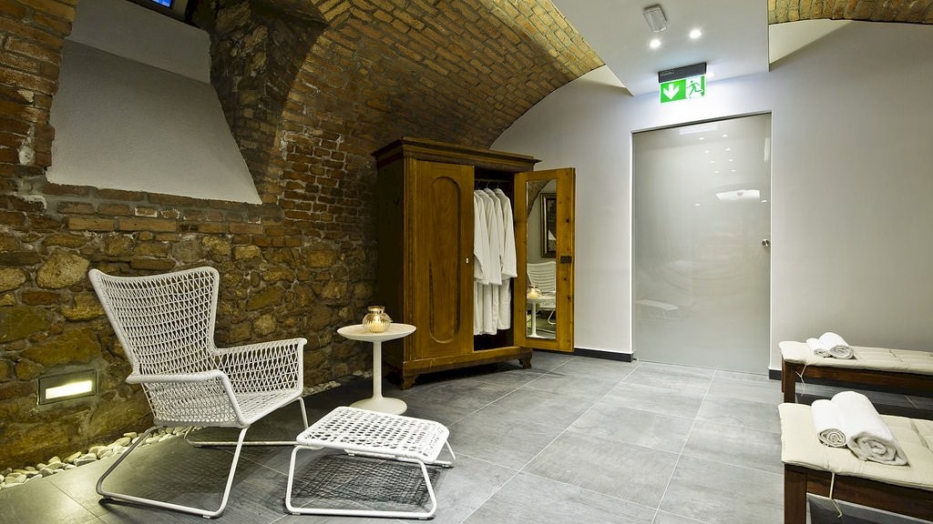 Adele Boutique