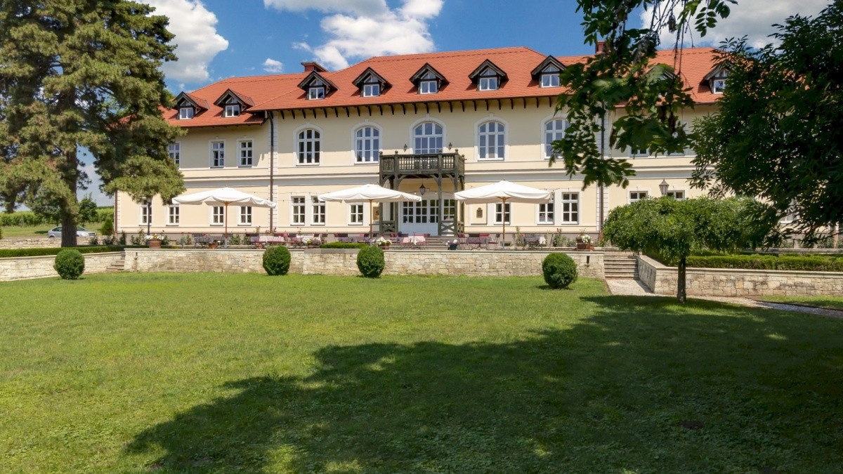 Gróf Degenfeld Castle