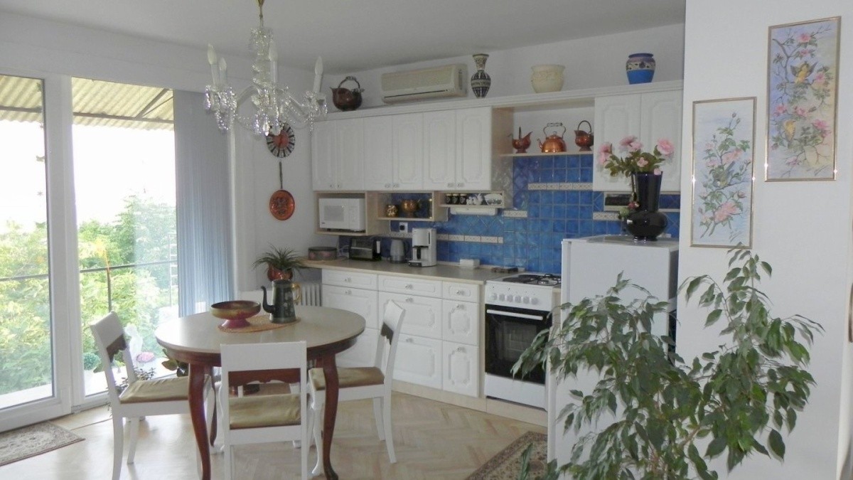 Tulipán Panoráma Apartman
