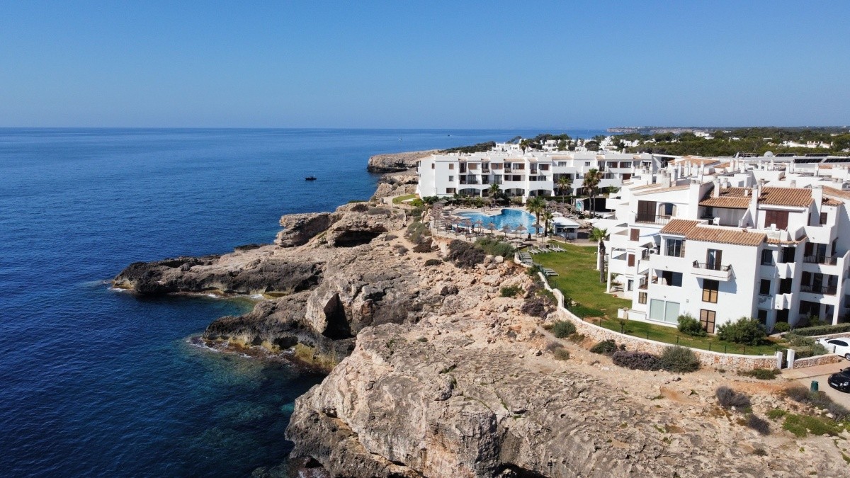 Alua Suites Las Rocas (Ex. Roc Las Rocas Aparthotel)