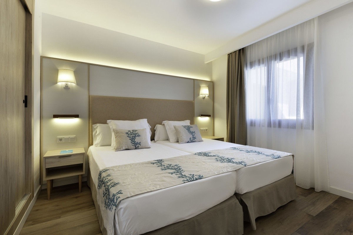 Alua Suites Las Rocas (Ex. Roc Las Rocas Aparthotel)