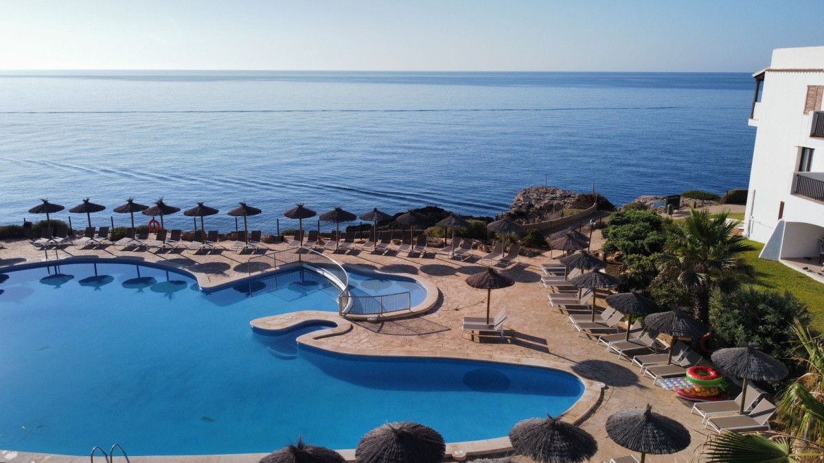 Alua Suites Las Rocas (Ex. Roc Las Rocas Aparthotel)