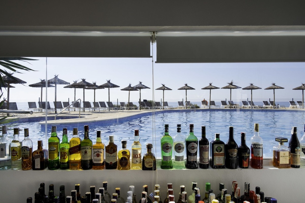 Alua Suites Las Rocas (Ex. Roc Las Rocas Aparthotel)
