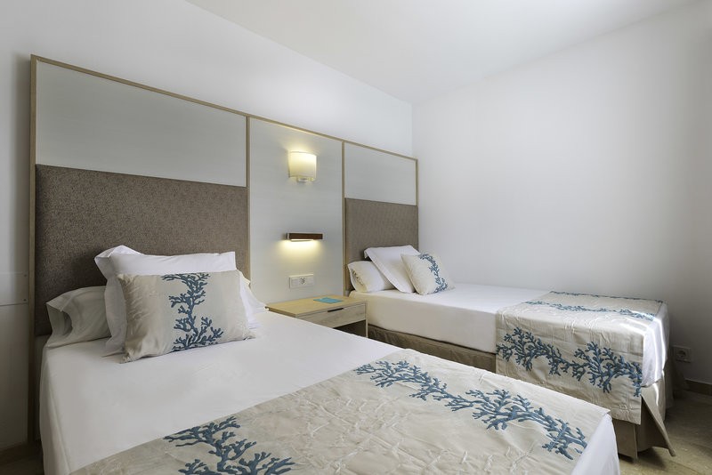 Alua Suites Las Rocas (Ex. Roc Las Rocas Aparthotel)