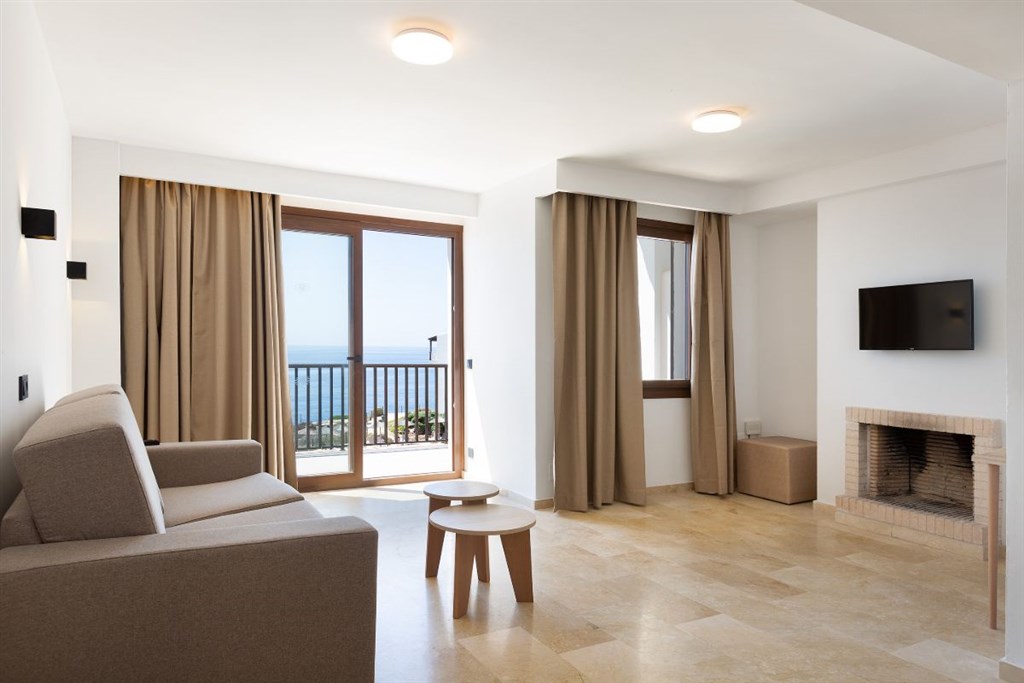 Alua Suites Las Rocas (Ex. Roc Las Rocas Aparthotel)