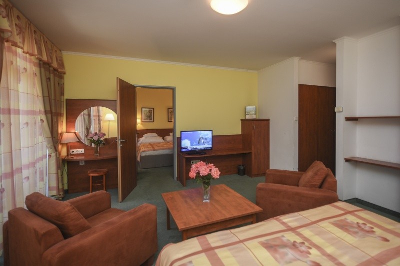 Hunguest Hotel Bük (Ex Répce/Répce Gold)