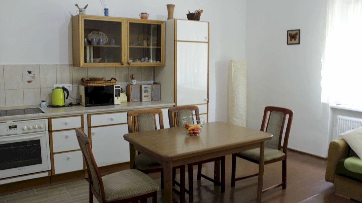 Apartmán Hársfák (Mezőkovácsháza)