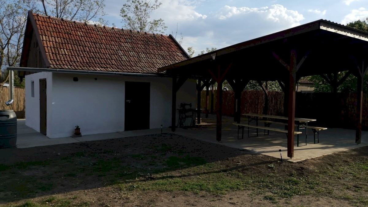Apartmán Hársfák (Mezőkovácsháza)