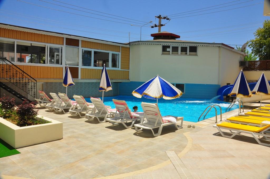 Cinar Family Suite Hotel
