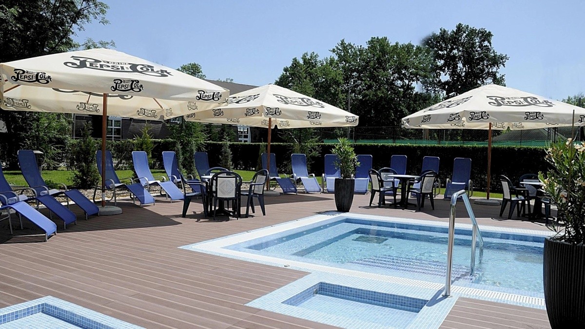Garden Hotel Wellness És Konferencia