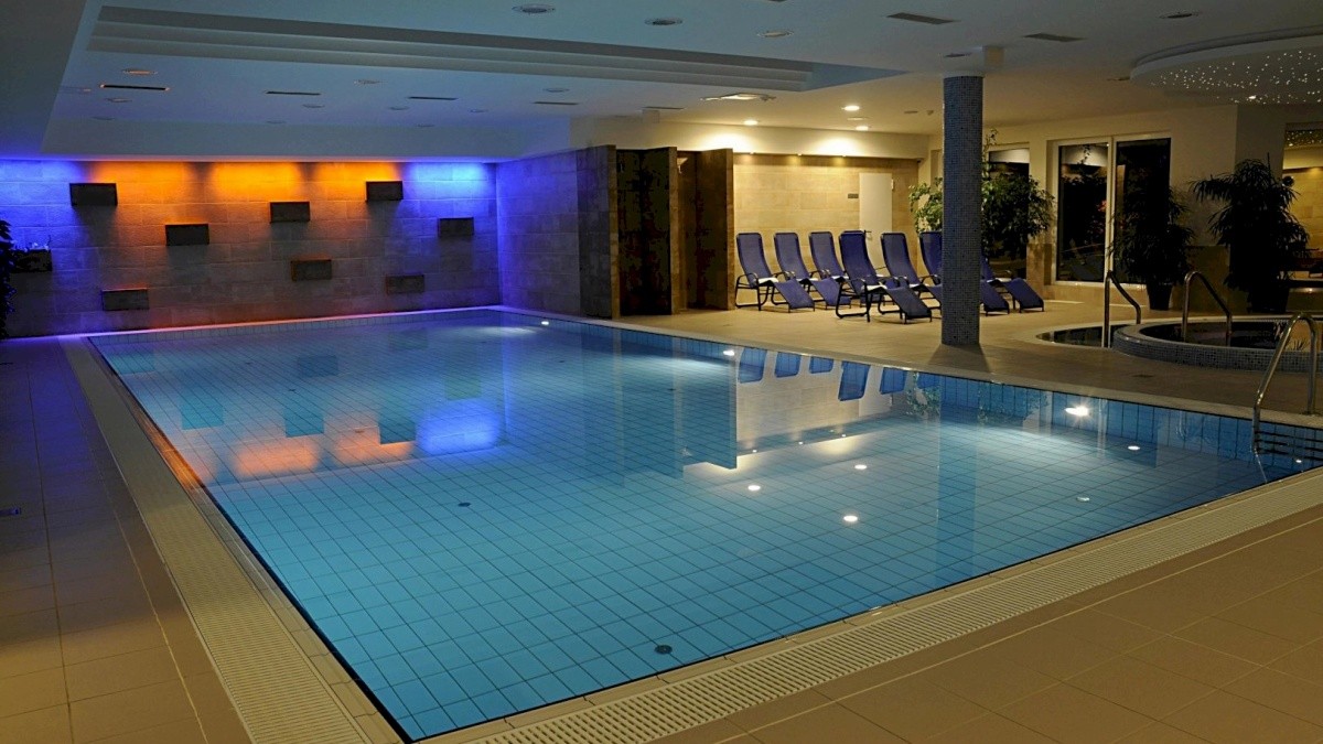 Garden Hotel Wellness És Konferencia