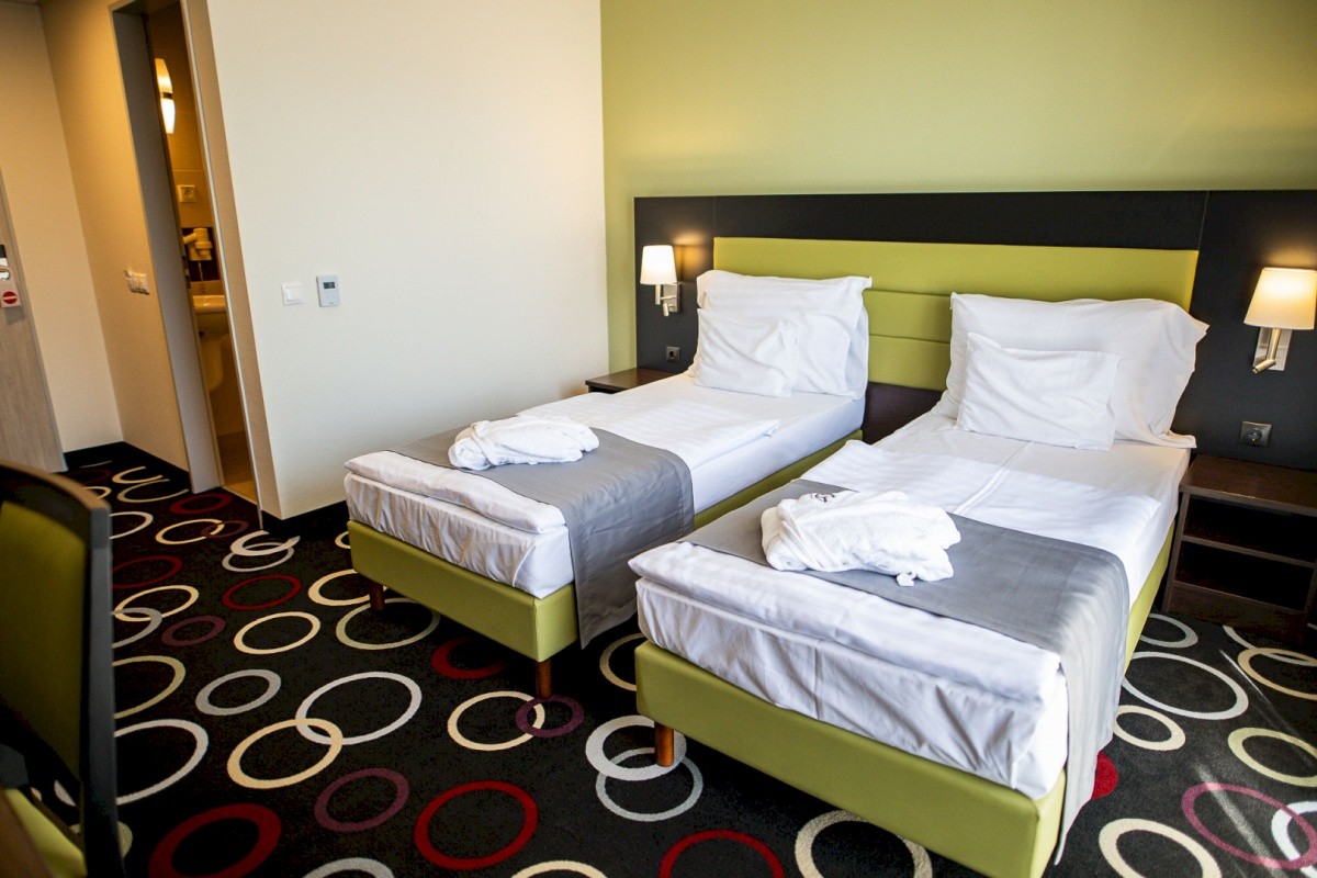 Garden Hotel Wellness És Konferencia