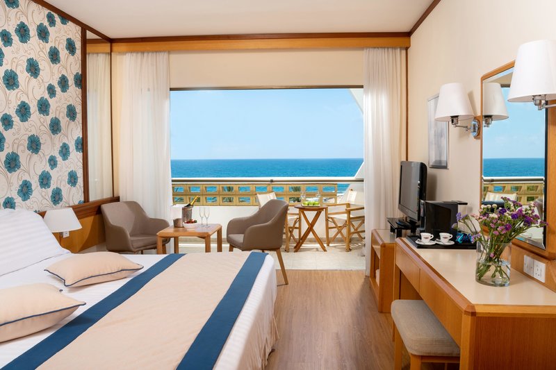 Constantinou Bros Athena Royal Beach