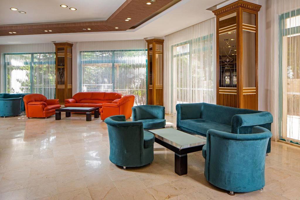 Club Mirabell