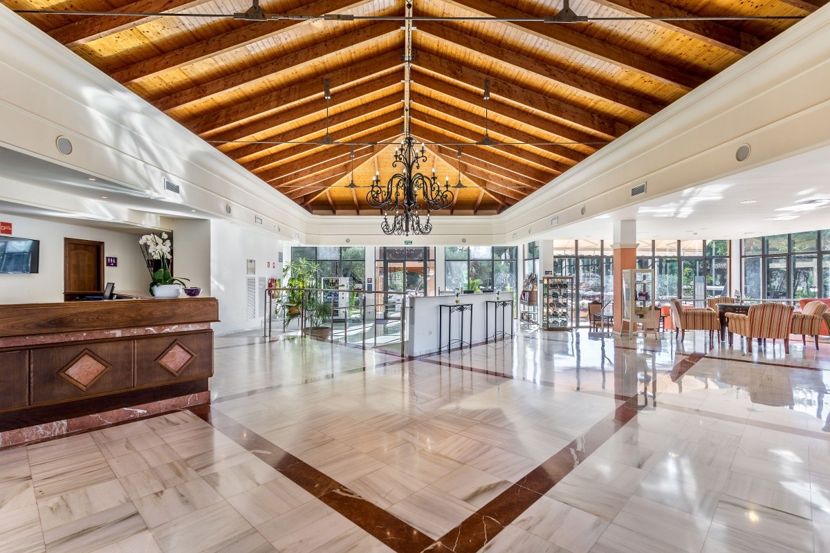 Vell Marí Hotel & Resort