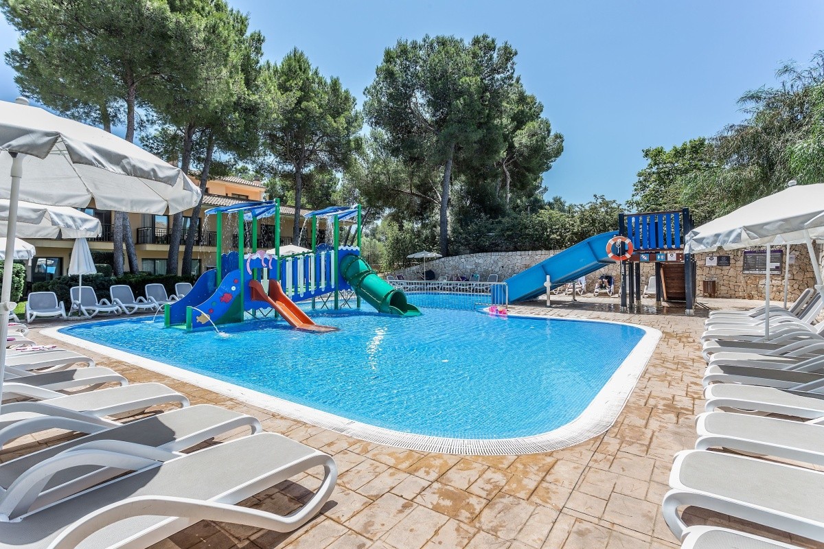 Vell Marí Hotel & Resort