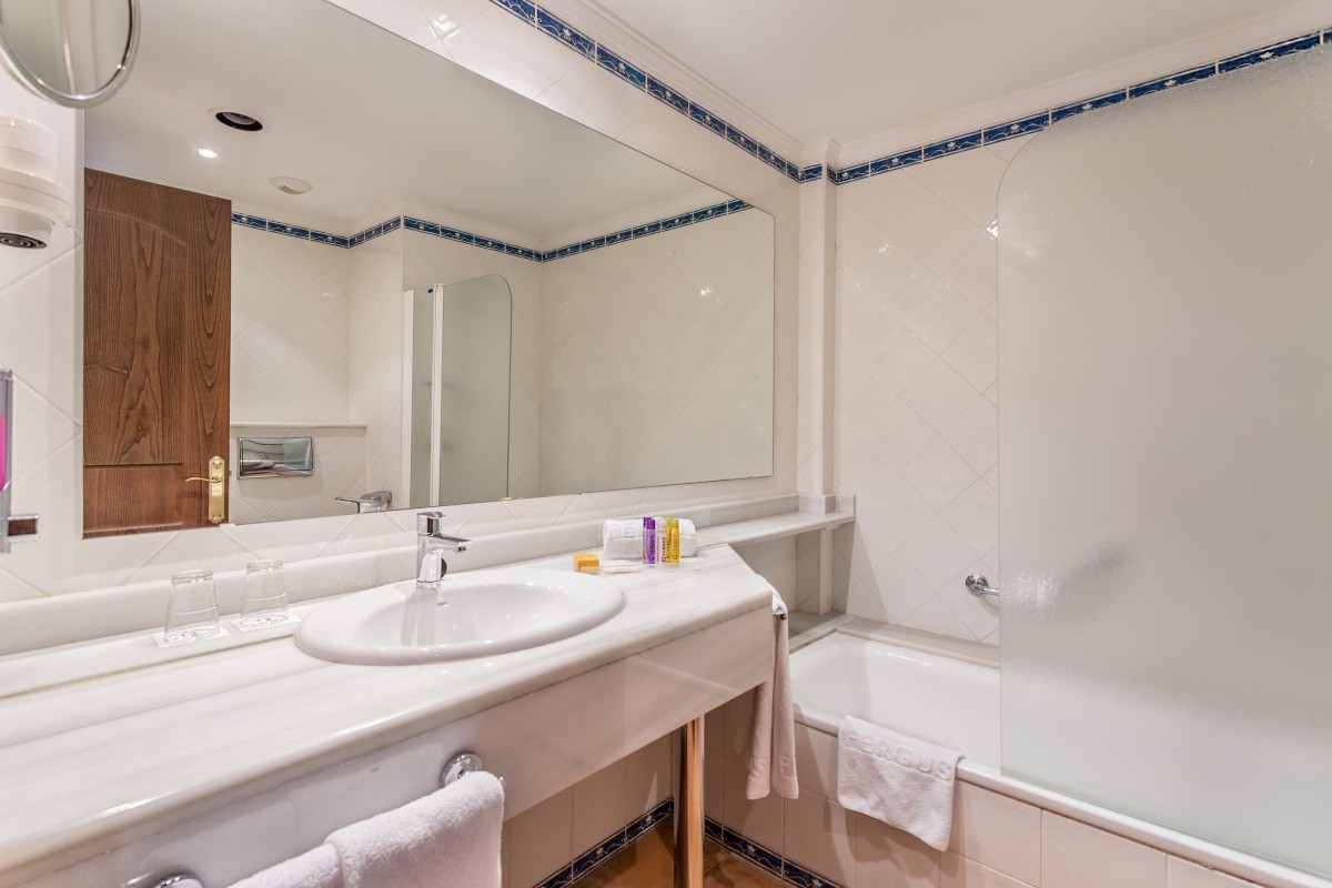 Vell Marí Hotel & Resort