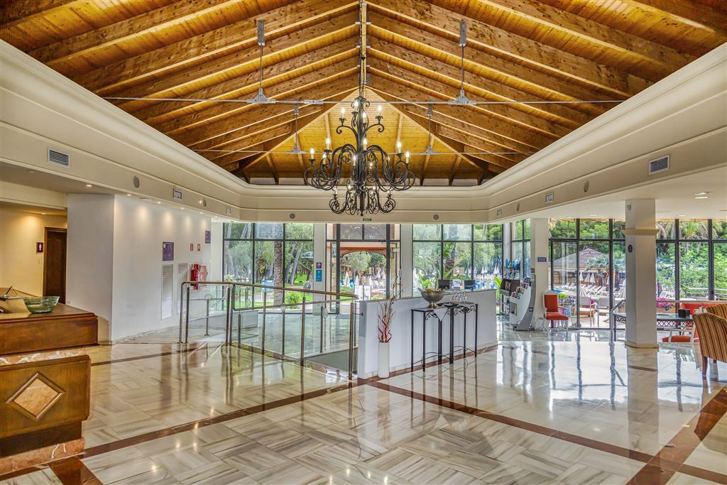 Vell Marí Hotel & Resort