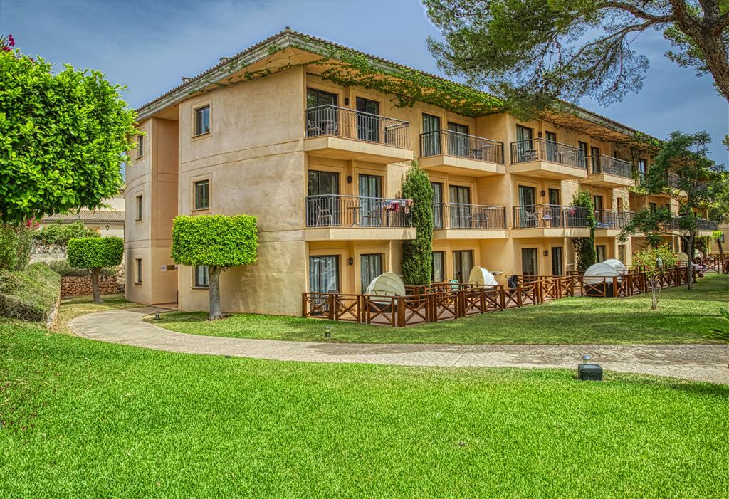 Vell Marí Hotel & Resort