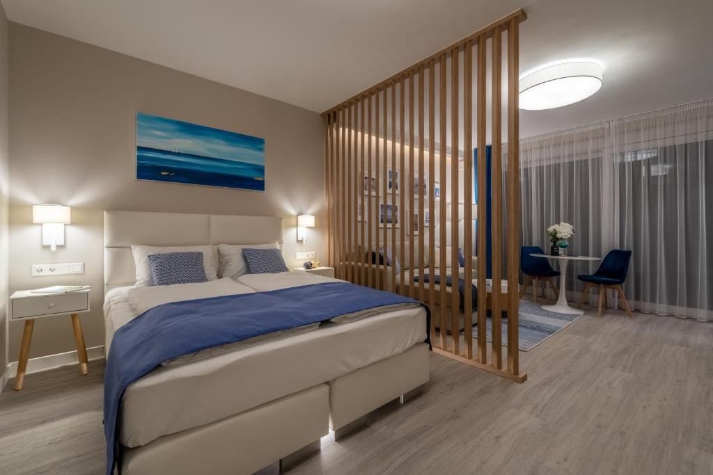 Lake Spirit Boutique Apartments