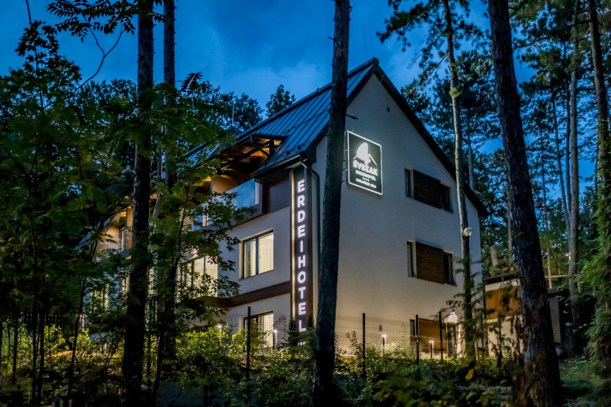 4 Évszak Erdeihotel