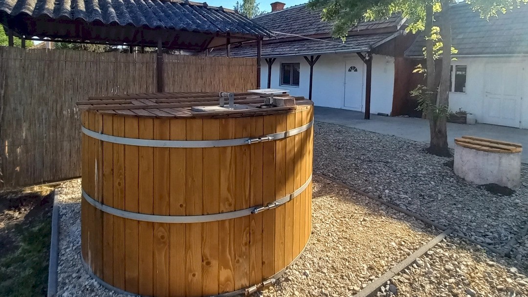 Dézsa-Vü Vendégház (Sarud)