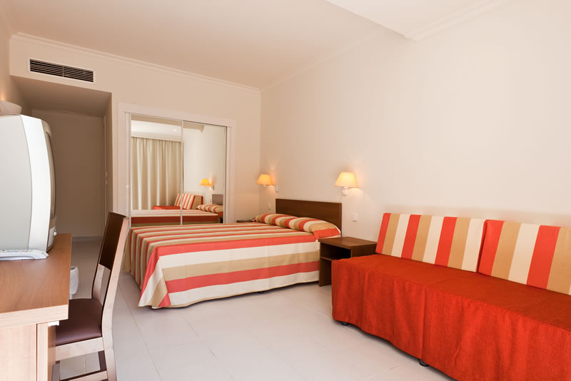 Minura Sur Menorca & Waterpark