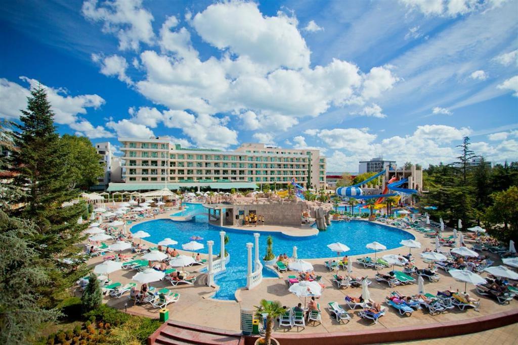 DIT EVRIKA BEACH CLUB HOTEL