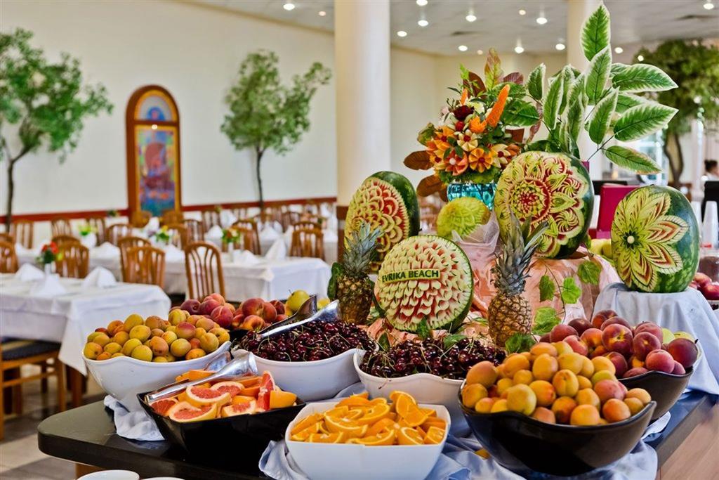DIT EVRIKA BEACH CLUB HOTEL