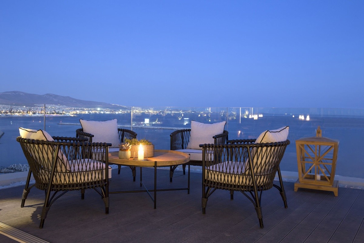 The Alex (Piraeus)
