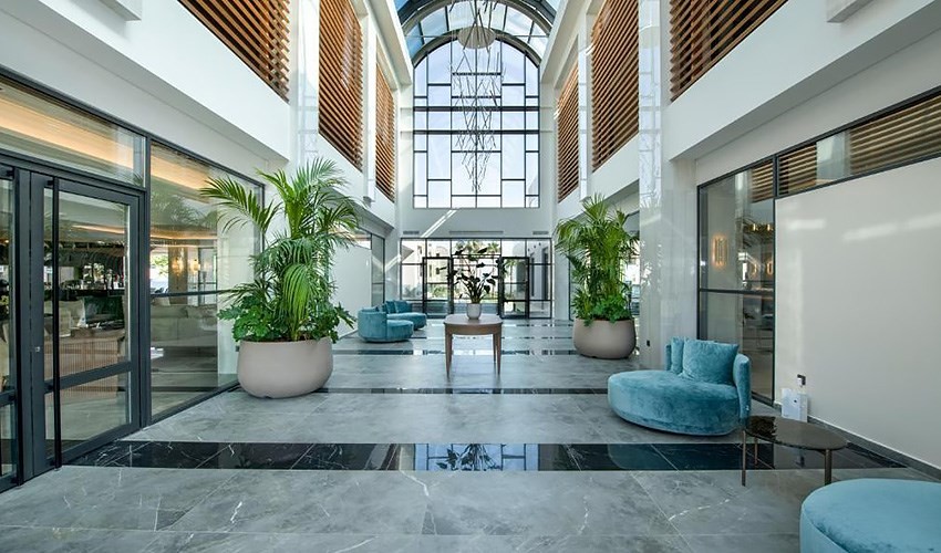 Amira Luxury Resort & Spa
