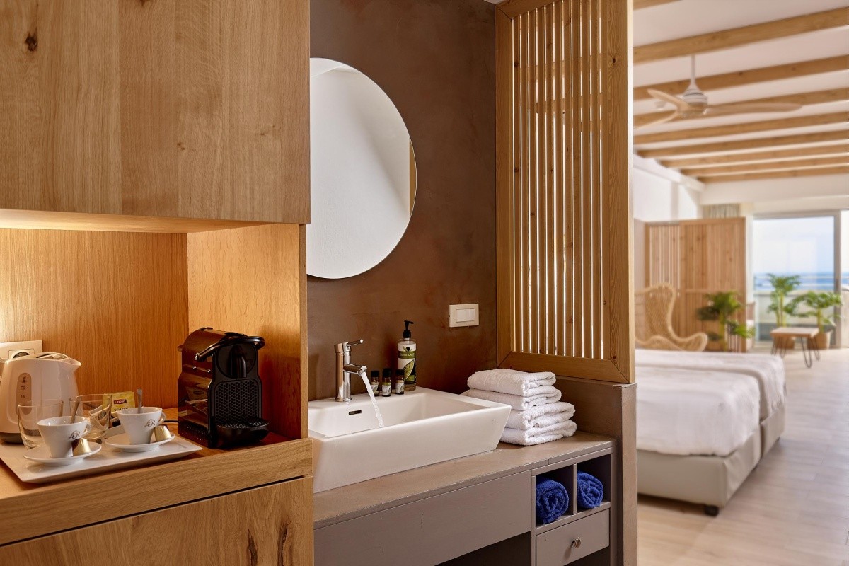 Blue Marine Resort & Spa