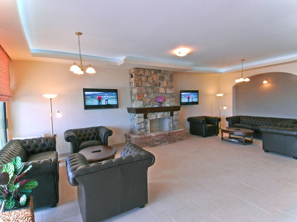 Blacksearama Club Residence