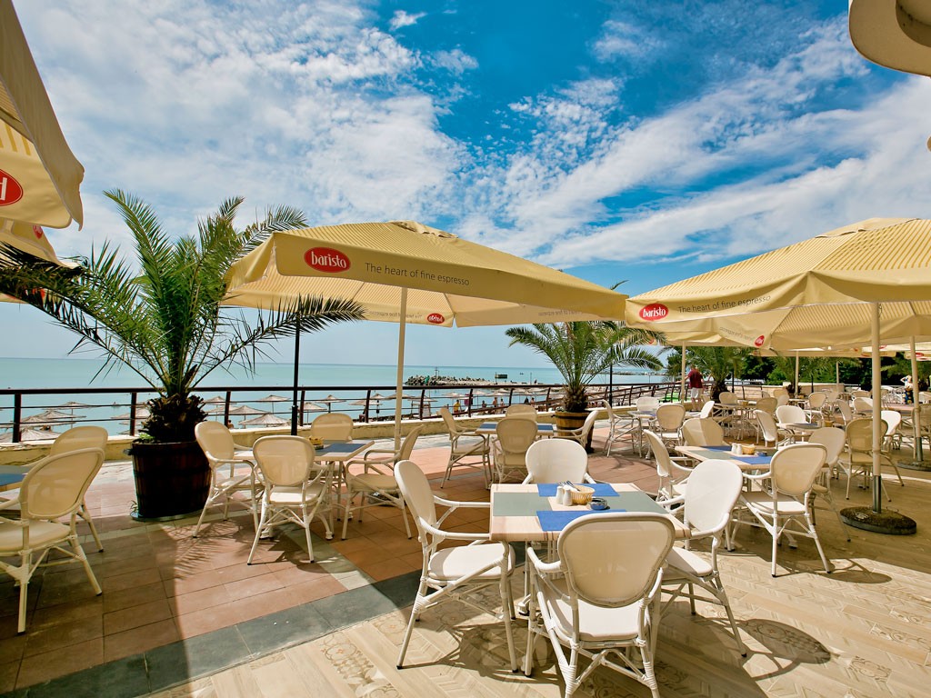 Royal Grand & Spa (Kavarna)