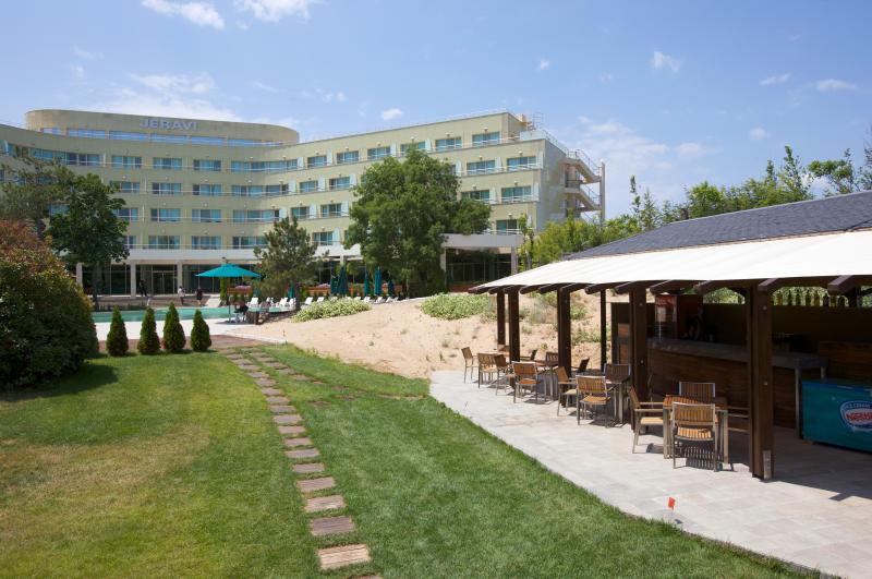 Žeravi Beach