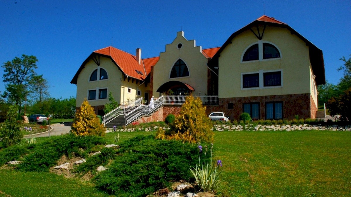 Apartmán Békesség Szigete (Súr)