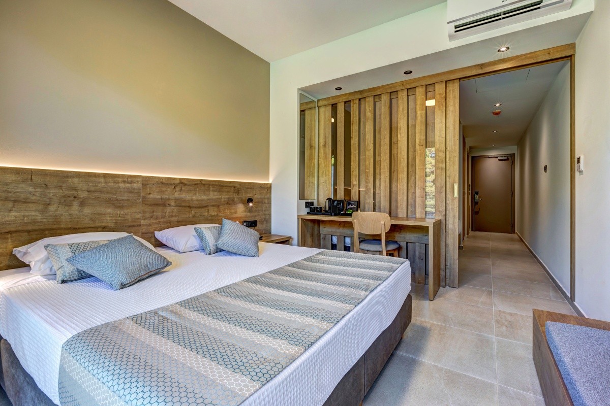 White Olive Elite