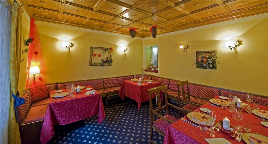Borgo Dei Poeti Wellness Resort