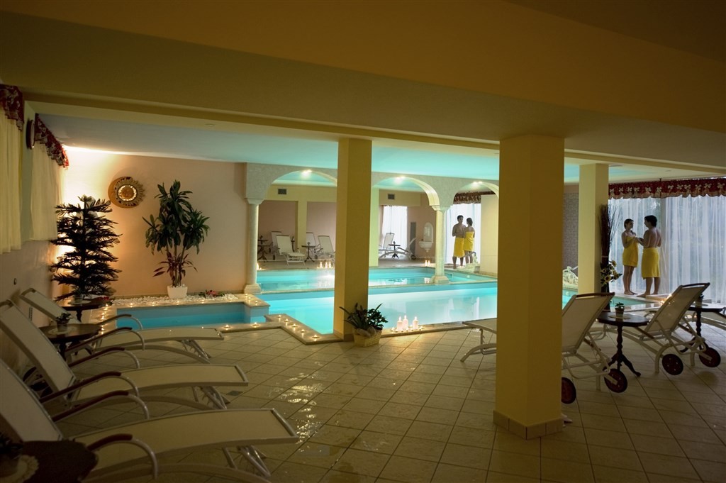 Borgo Dei Poeti Wellness Resort