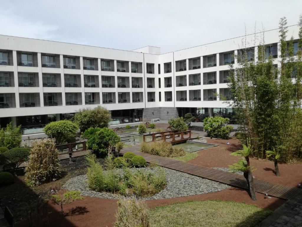 Azoris Royal Garden